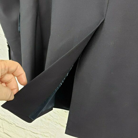 Jos A Bank Men's Blazer Size 42R Wool Navy 2 Button Sports Coat Eagle Buttons - Picture 3 of 8